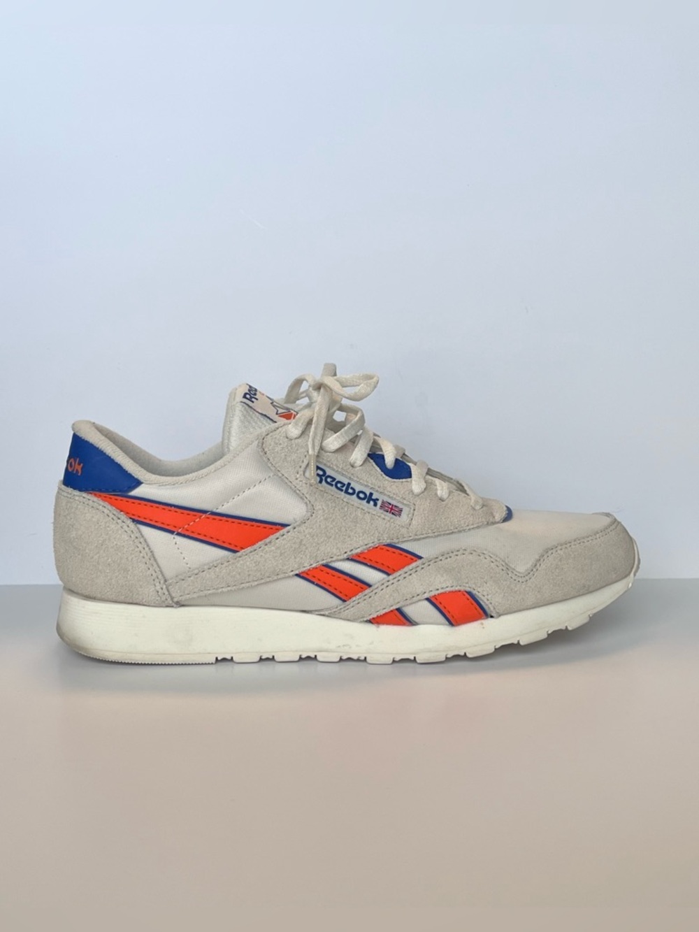 REEBOK Men’s Classic Nylon Retro Sneaker White Grey Orange Blue Size 9